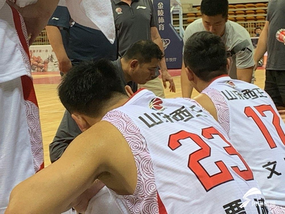 F1热身赛，蓬莱玄武队与瓯越闪电队淘汰对手，阵地战处理得当！边后卫成为亮点